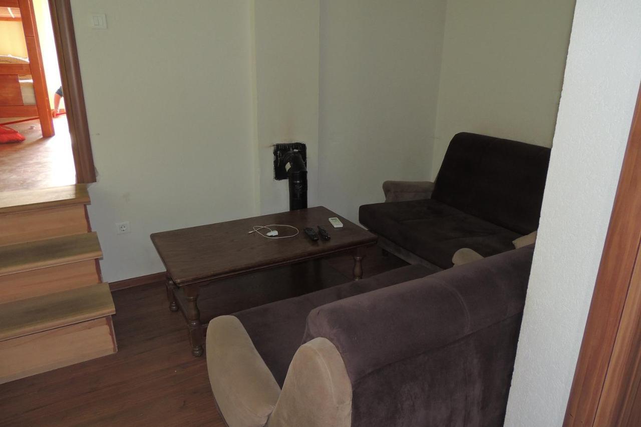 Hostel Villa Popovic Travnik Exteriör bild